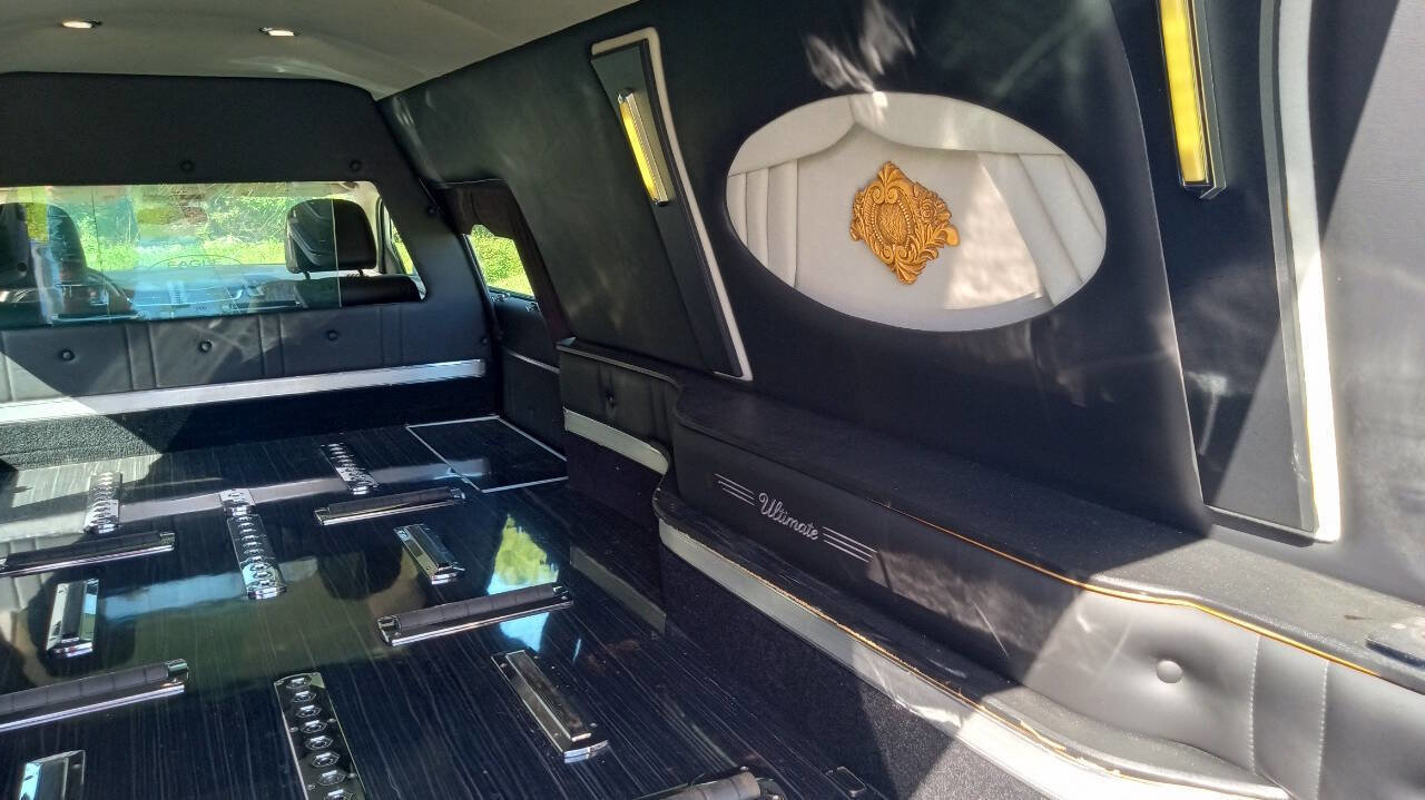 Used 2015 Cadillac XTS Hearse image 18