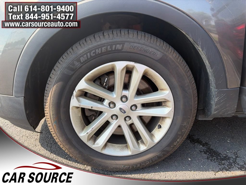 Used 2016 Ford Explorer XLT w/ Equipment Group 201A FWD image 25