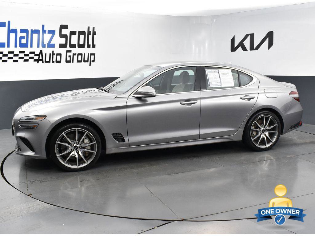 Used 2025 Genesis G70 2.5T image 2