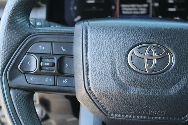 Used 2024 Toyota Tacoma TRD Pro AWD/4WD image 32