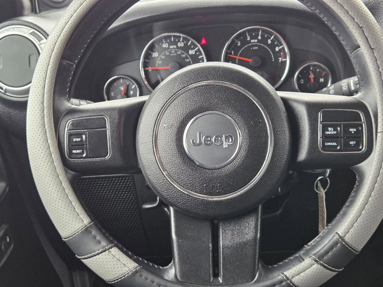 Used 2013 Jeep Wrangler Unlimited Sahara w/ Dual Top Group image 22