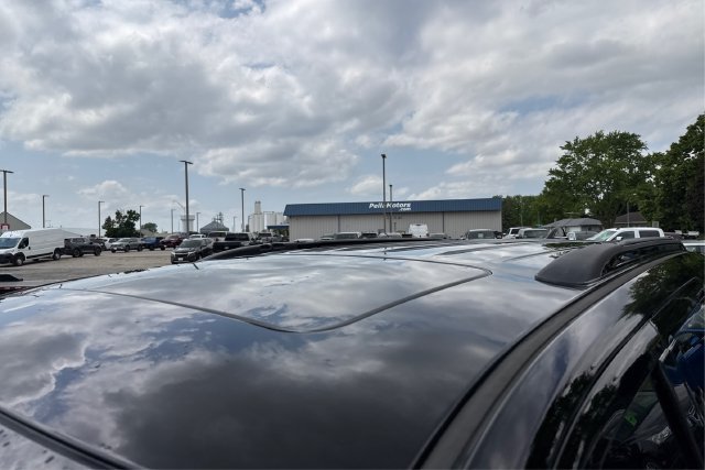 Used 2023 Dodge Durango R/T AWD/4WD image 11