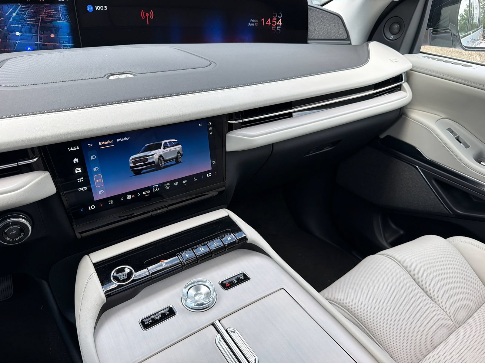 New 2026 Lincoln Navigator L Reserve AWD/4WD image 28