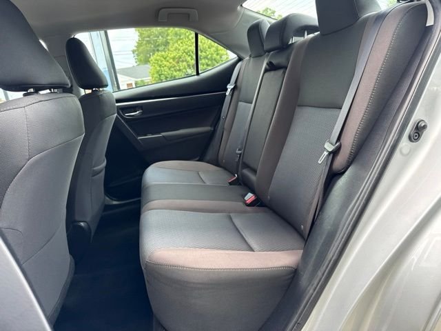 Used 2017 Toyota Corolla LE w/ Carpet Mat Package (TMS) FWD image 11