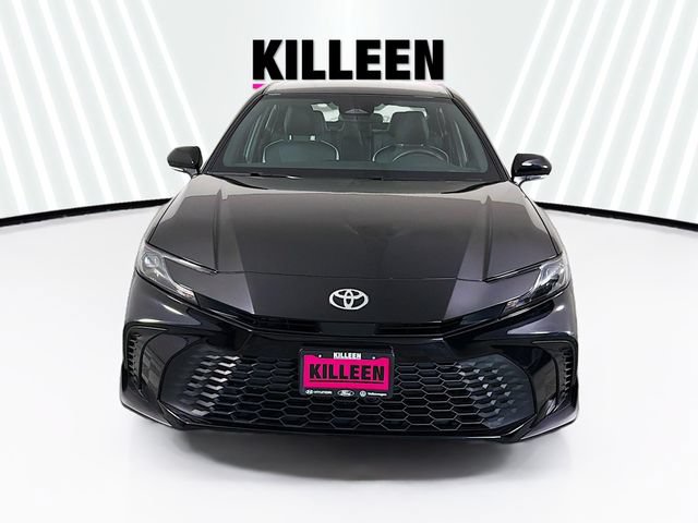 Used 2025 Toyota Camry SE FWD image 2