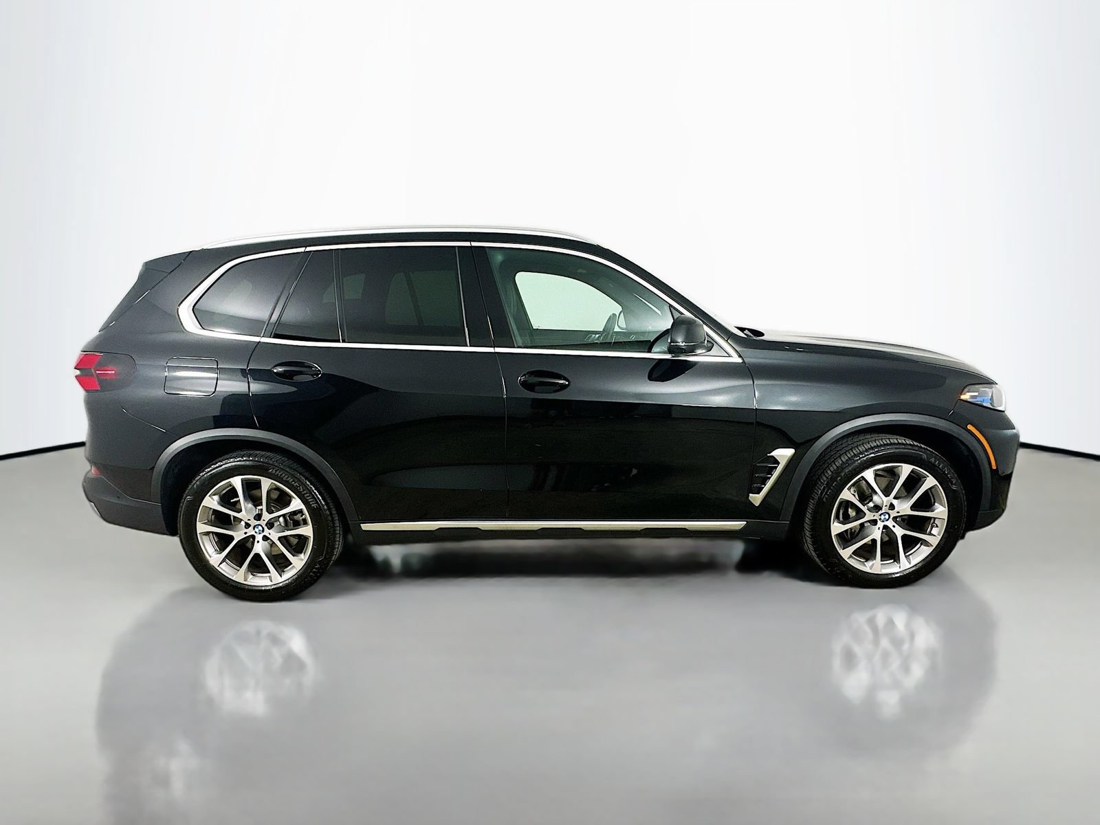 Used 2026 BMW X5 xDrive40i AWD/4WD image 4