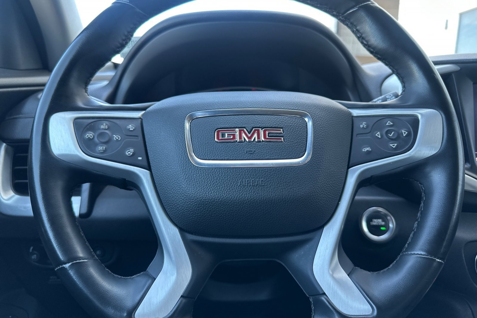 Used 2023 GMC Terrain SLT image 36