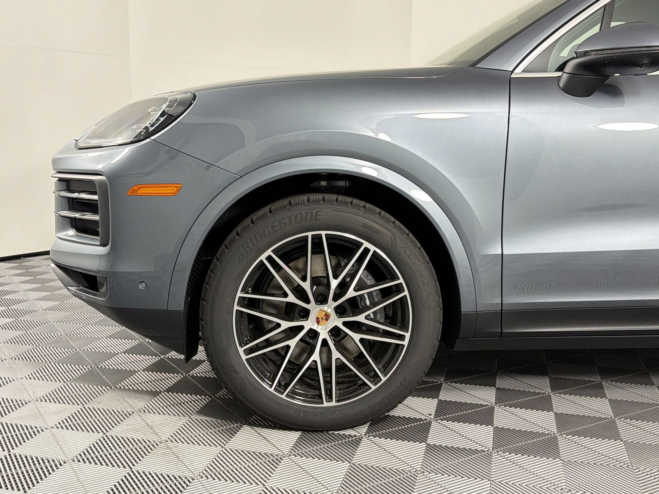 Certified 2026 Porsche Cayenne AWD/4WD image 7