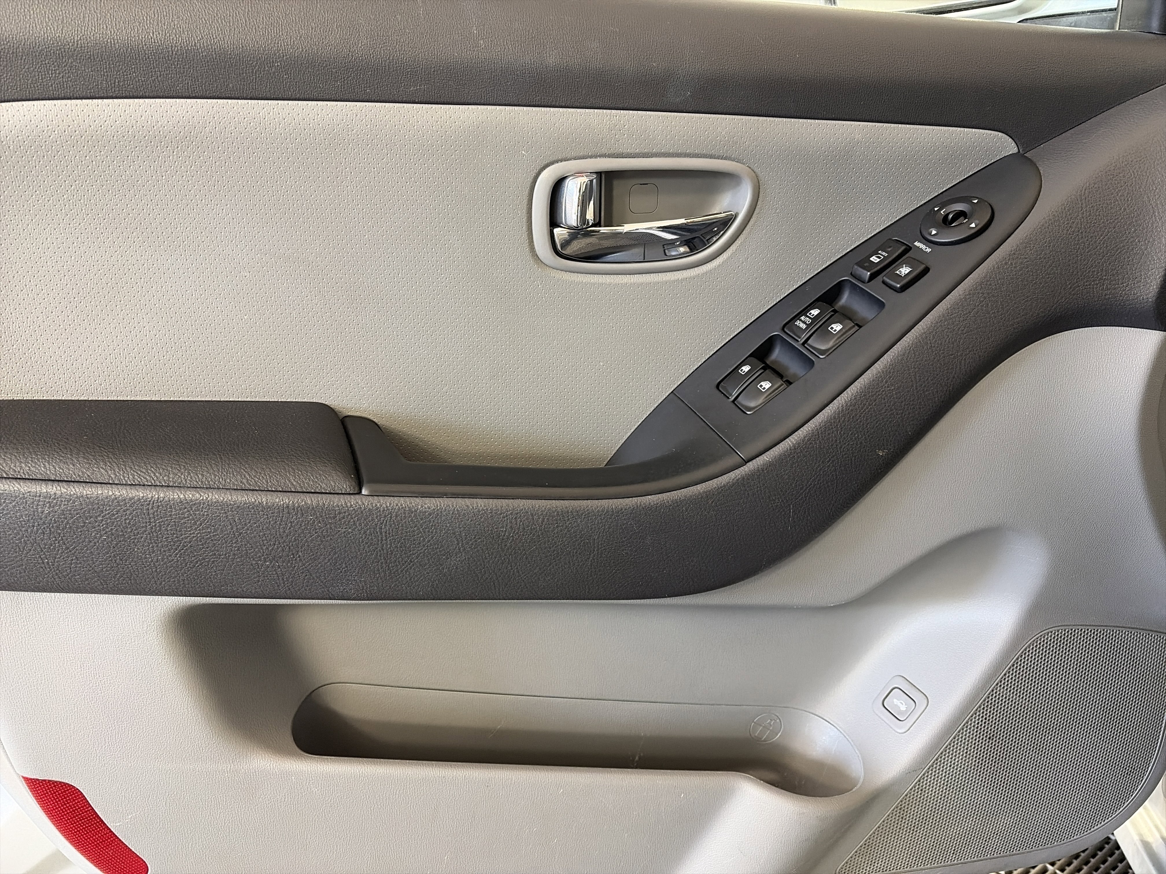 Used 2010 Hyundai Elantra GLS w/ Sunroof Pkg 3 image 14