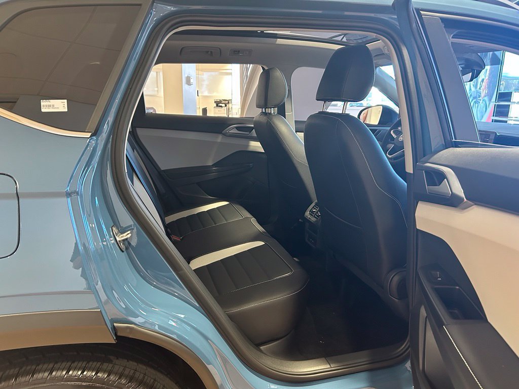 New 2026 Volkswagen Taos SEL AWD/4WD image 40