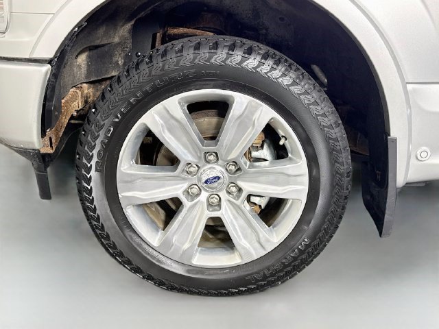 Used 2018 Ford F150 Platinum w/ Technology Package AWD/4WD image 37