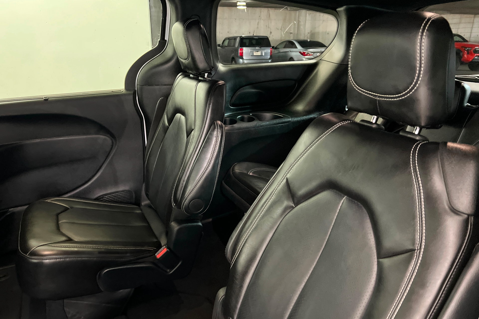 Certified 2025 Chrysler Pacifica Select FWD image 20