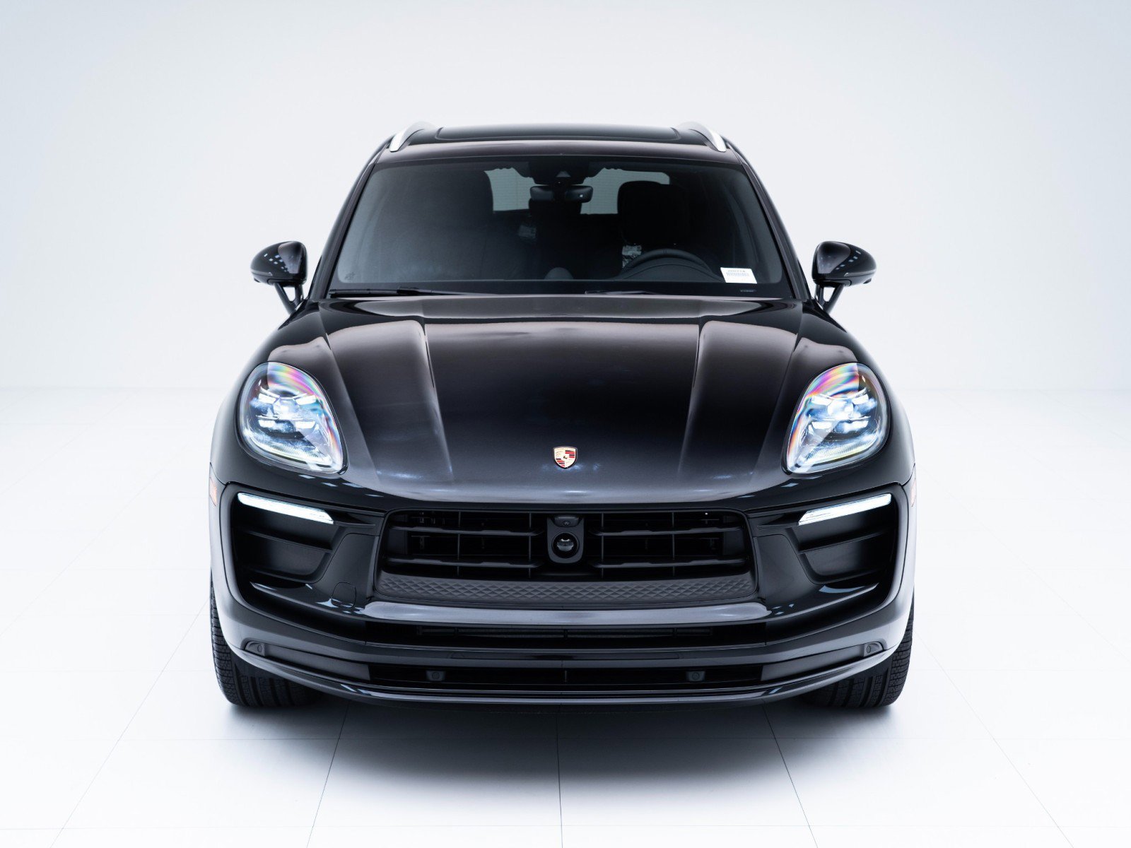New 2026 Porsche Macan AWD/4WD image 6