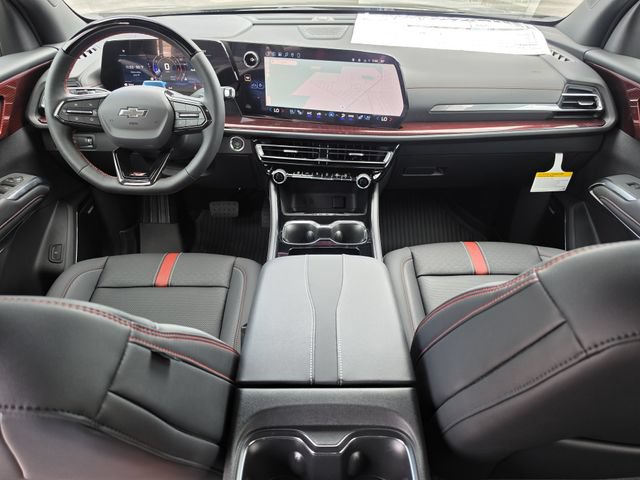 New 2026 Chevrolet Traverse RS w/ LPO, Floor Liner Package FWD image 16