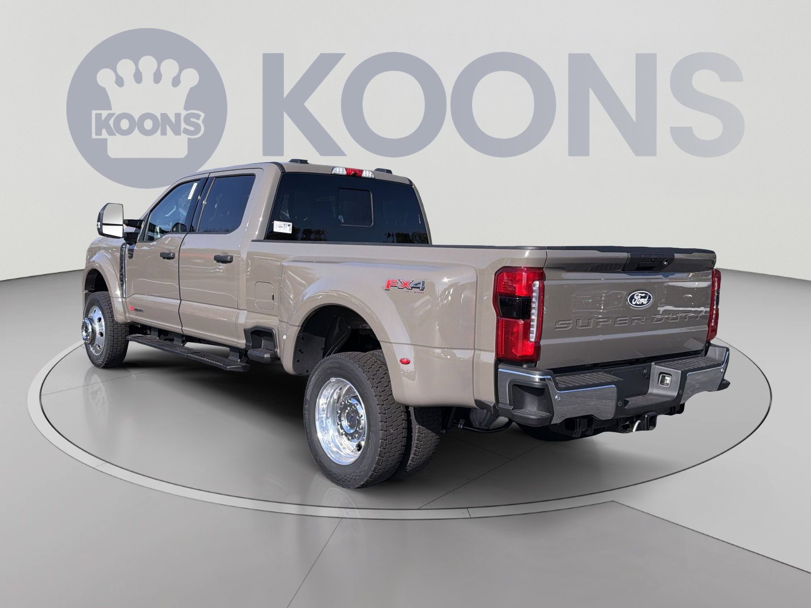New 2027 Ford F450 XLT w/ 360-Degree Camera Package AWD/4WD image 4