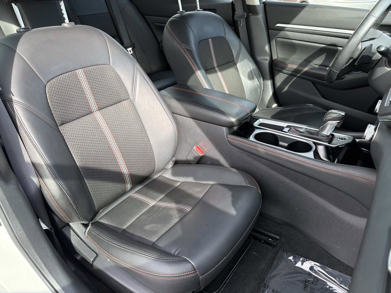 Used 2024 Nissan Altima 2.5 SR image 24