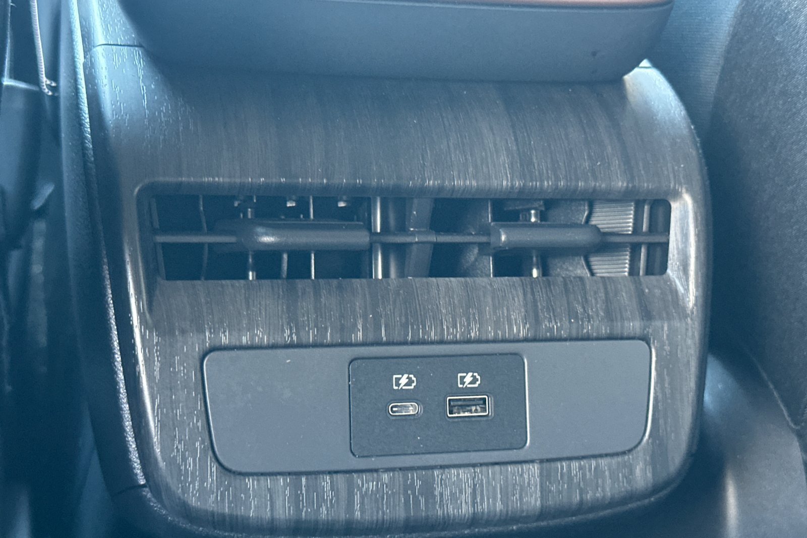 Certified 2023 Nissan Ariya FWD image 42