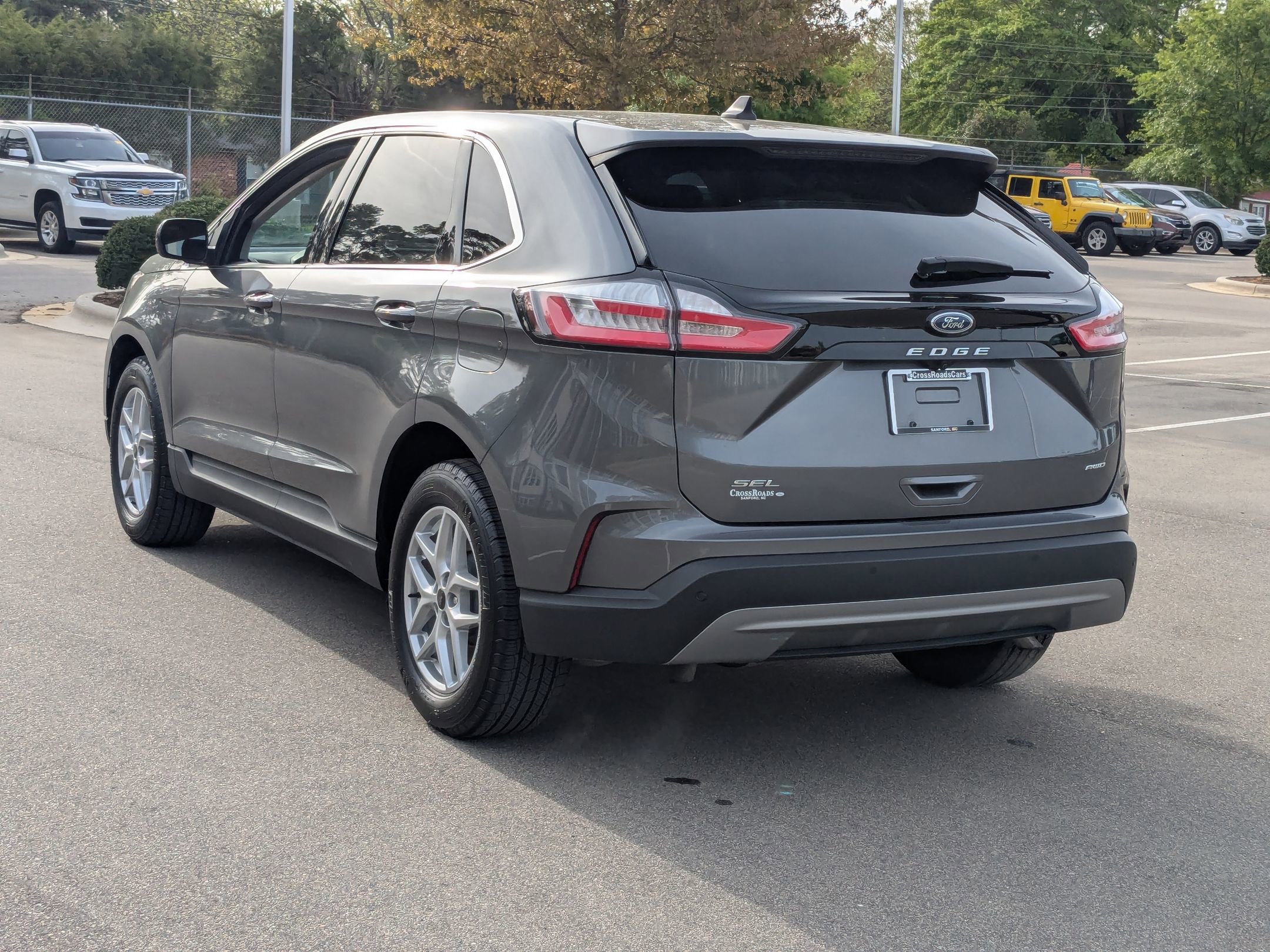 Used 2024 Ford Edge SEL w/ Convenience Package image 6