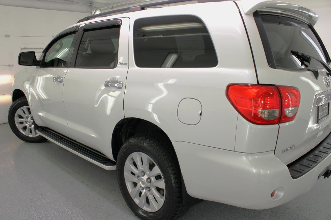 Used 2008 Toyota Sequoia Platinum image 16