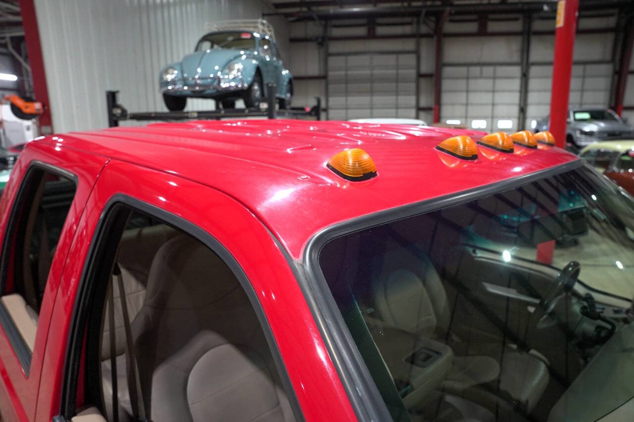 Used 1999 Ford F350 Lariat image 19