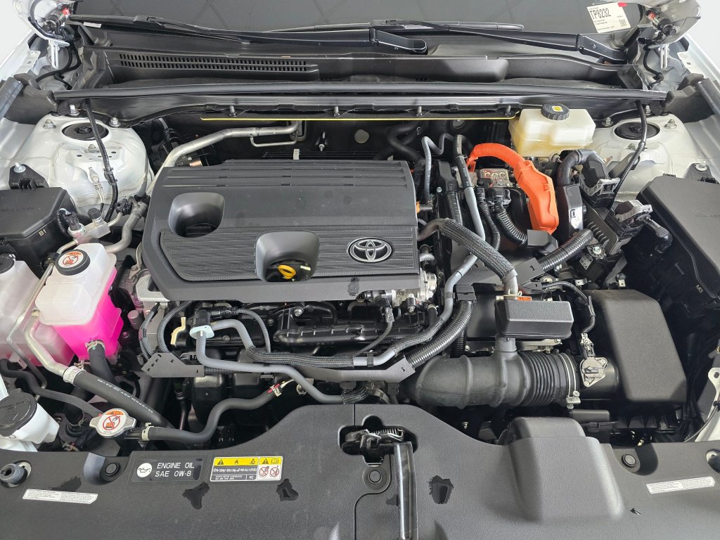 Used 2025 Toyota Crown AWD/4WD image 12