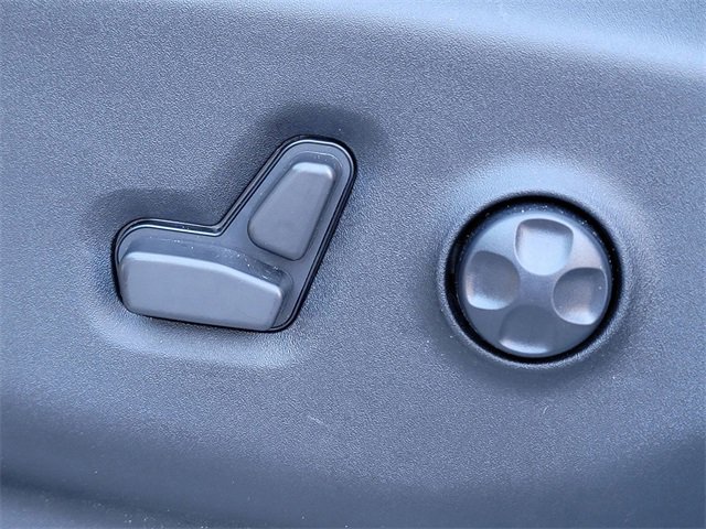 Certified 2021 Chrysler Pacifica Touring-L image 4