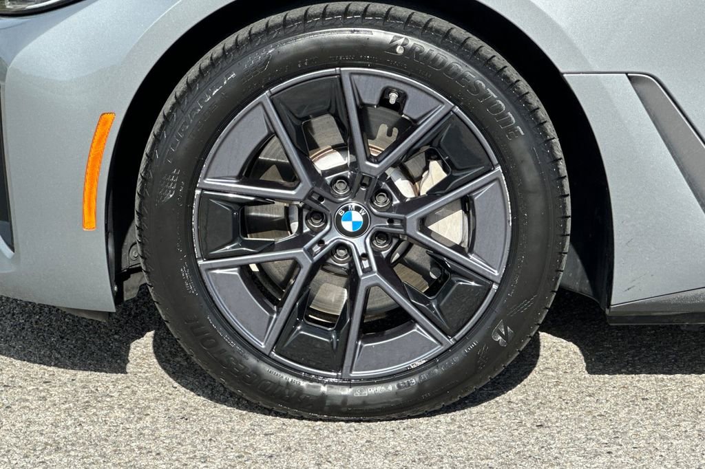 Used 2023 BMW i4 eDrive35 RWD image 31