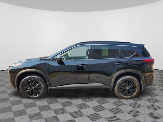 Certified 2023 Nissan Rogue SV w/ SV Premium B Package AWD/4WD image 5
