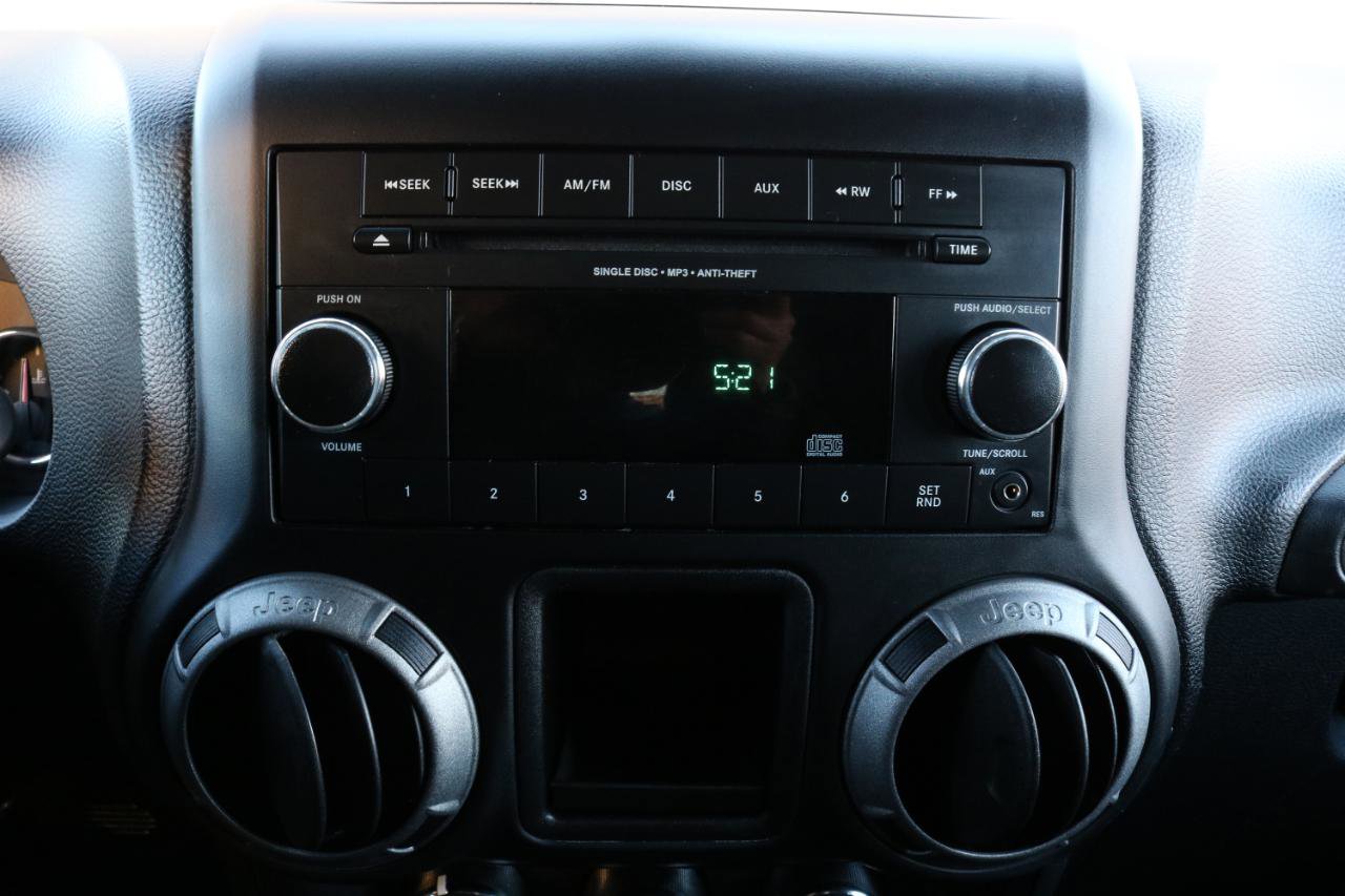 Used 2013 Jeep Wrangler Unlimited Sport image 28