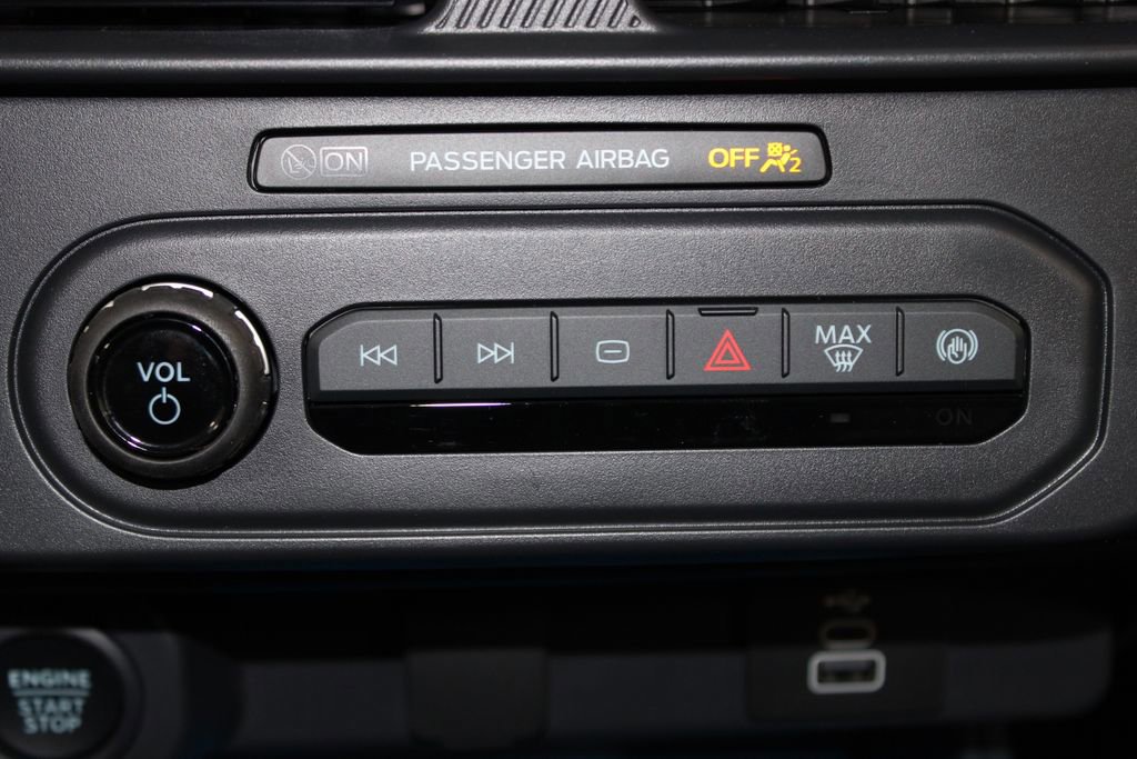 New 2026 Ford Maverick XLT image 38