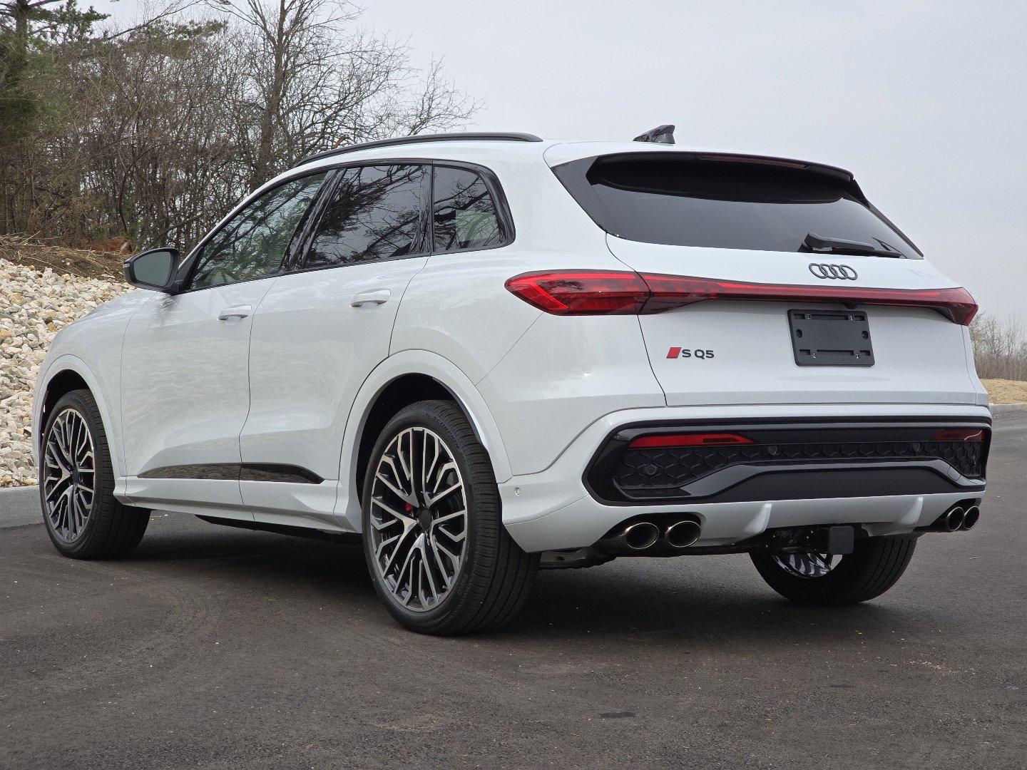 New 2026 Audi SQ5 Premium Plus image 25