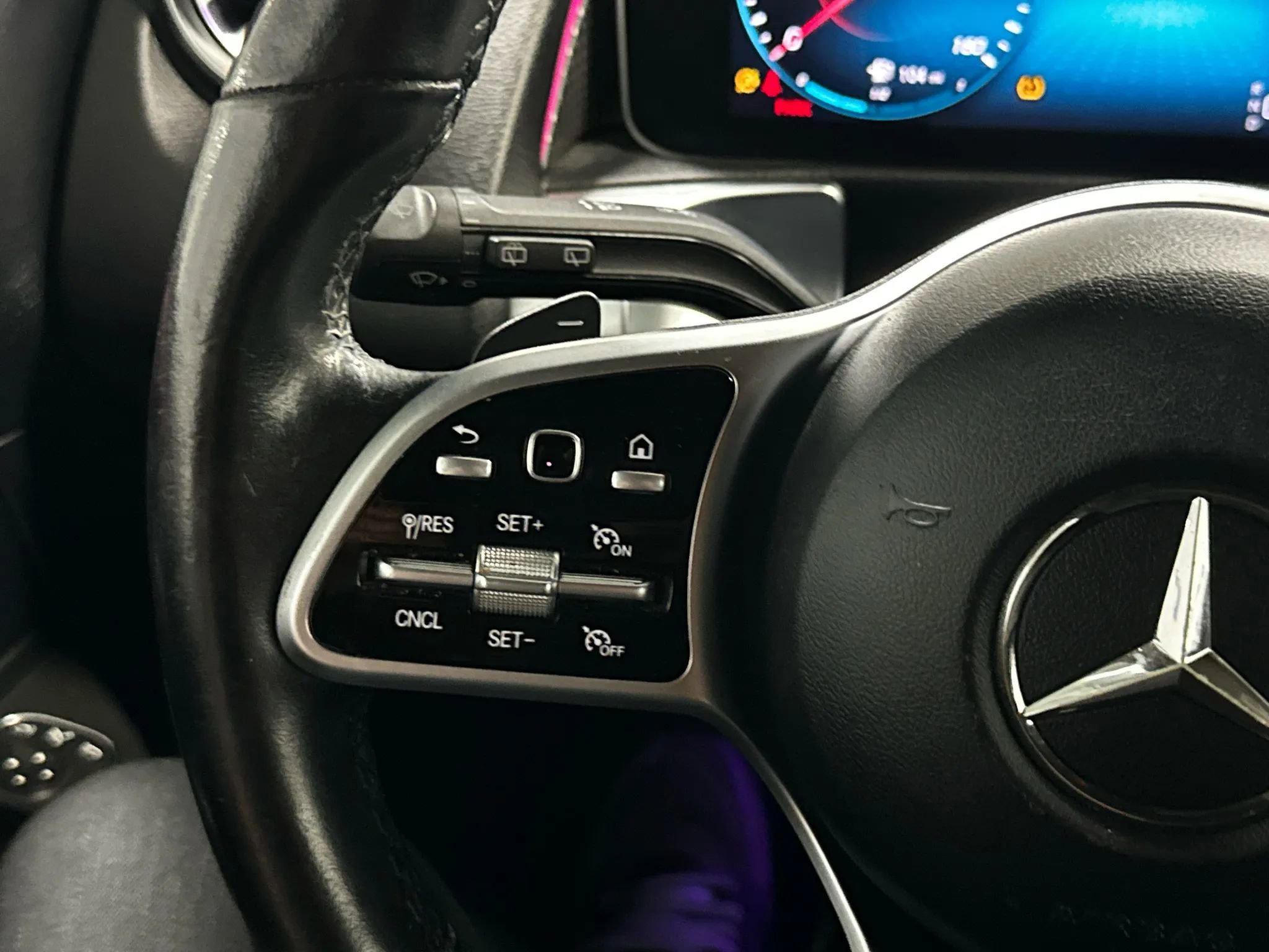 Used 2021 Mercedes-Benz GLB 250 GLB 250 Sport Utility 4D image 30