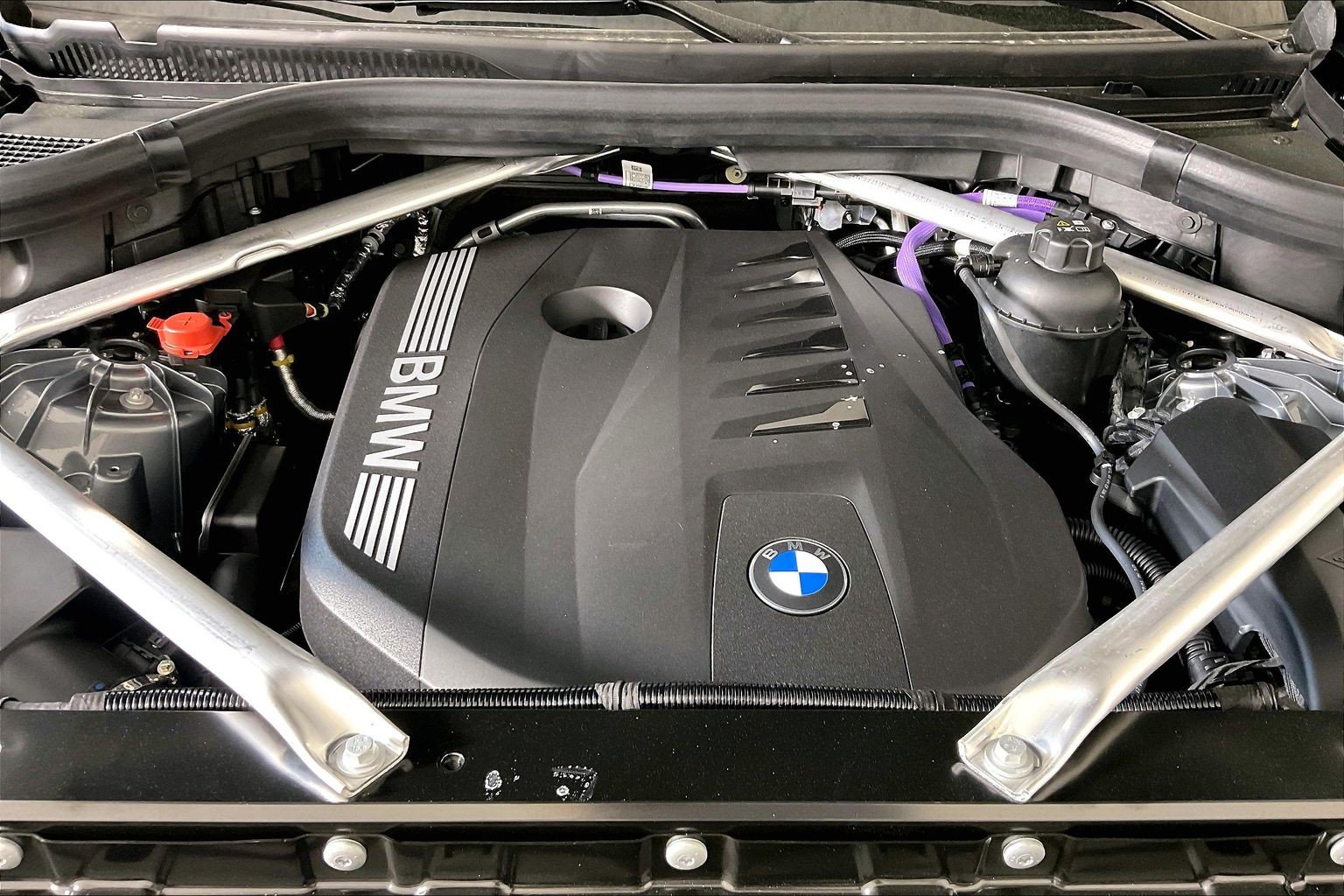 New 2026 BMW X5 xDrive40i w/ Climate Comfort Package AWD/4WD image 14