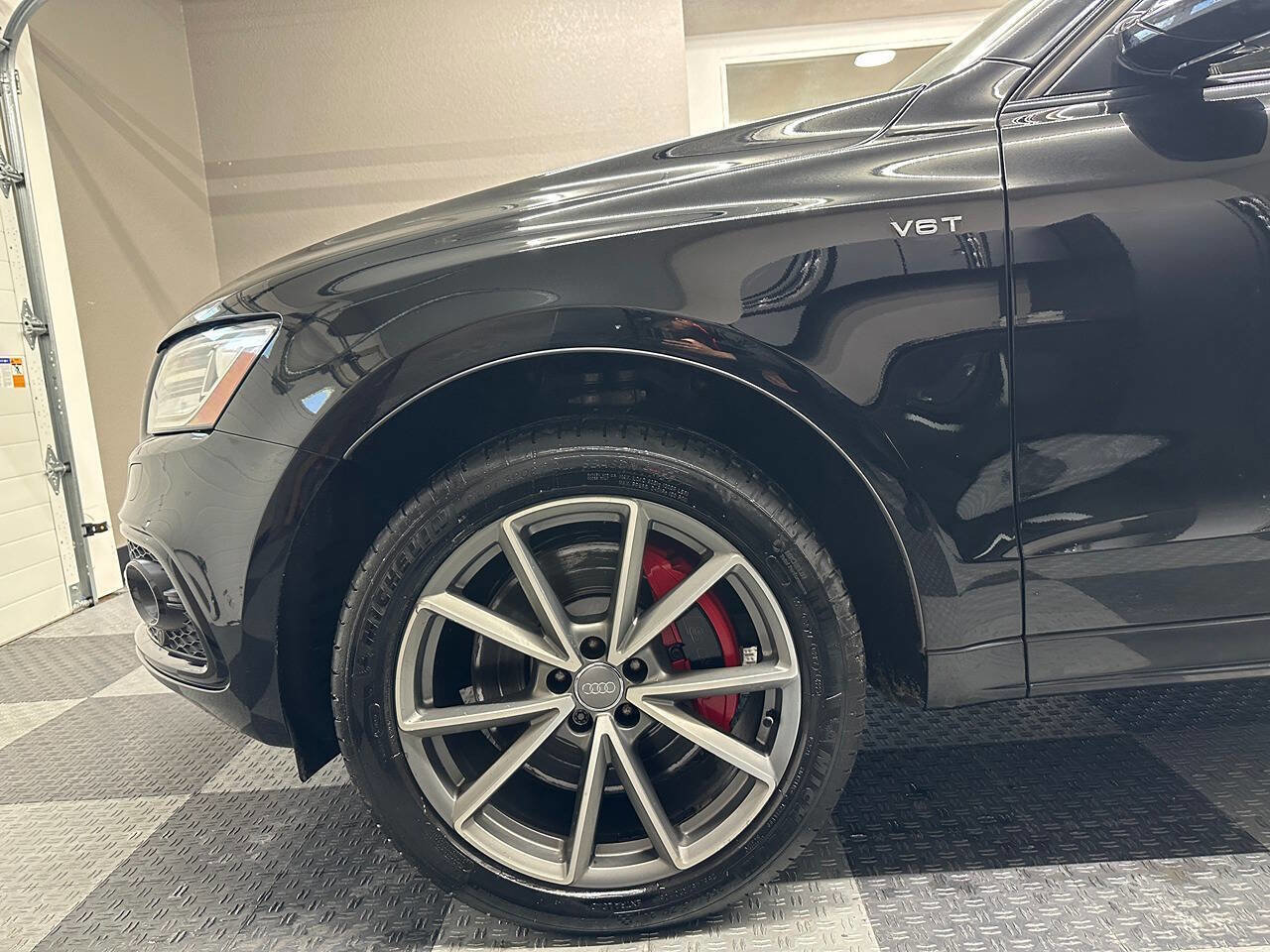 Used 2016 Audi SQ5 Premium Plus w/ Technology Package image 12