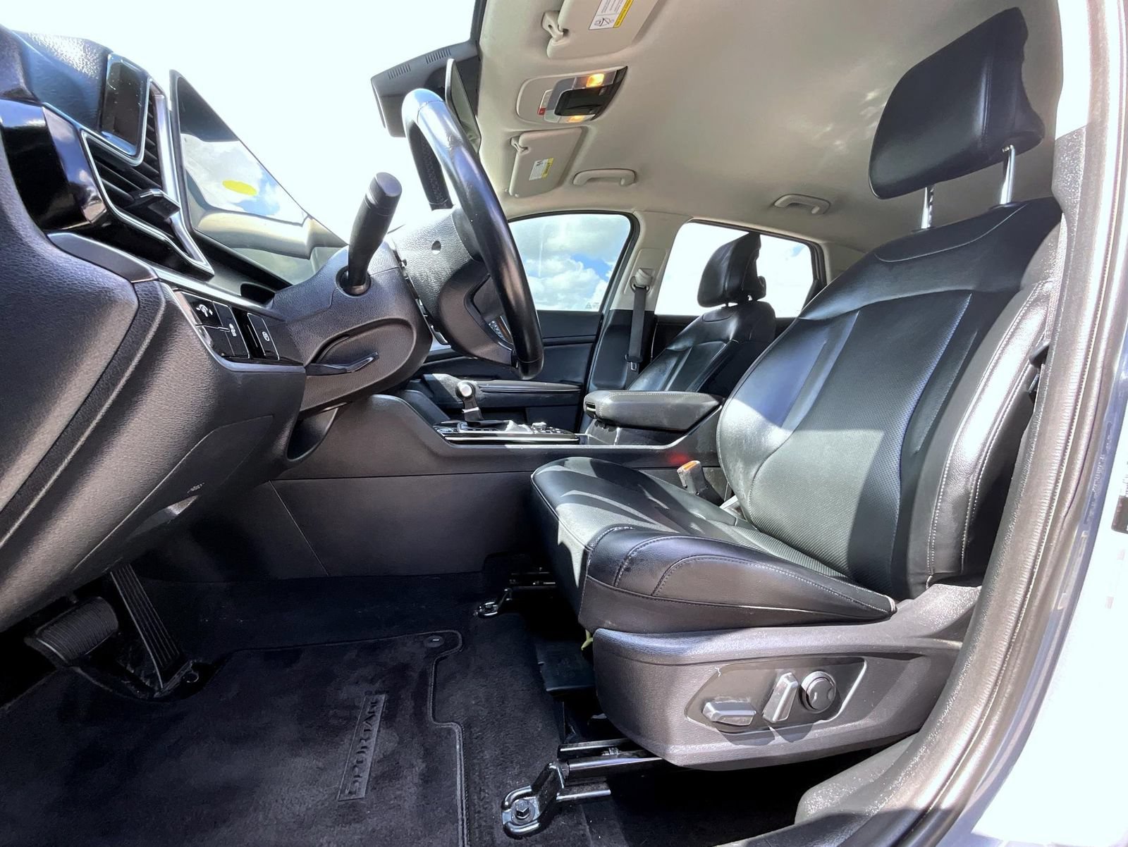 Used 2023 Kia Sportage EX FWD image 11