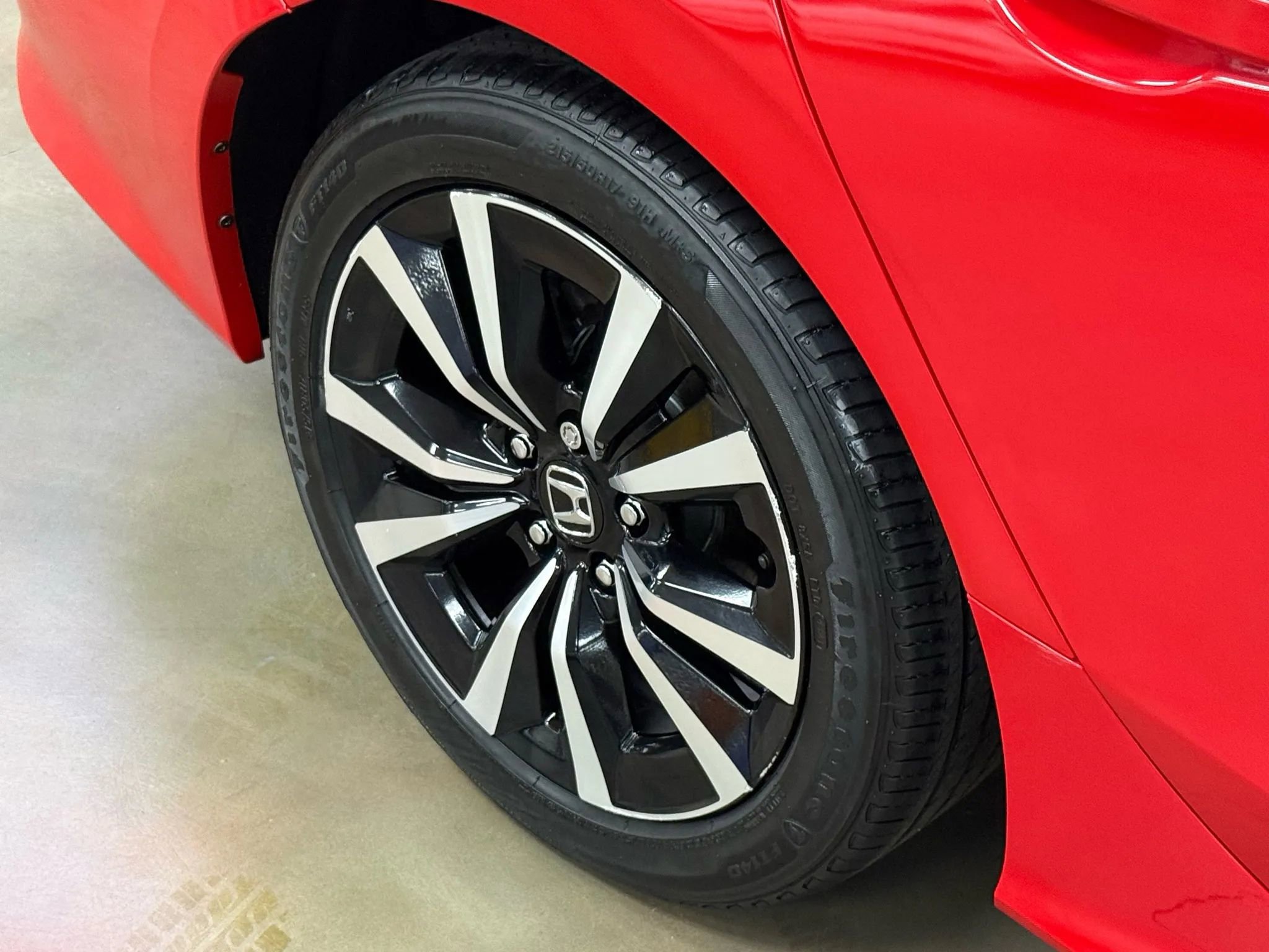 Used 2024 Honda Civic EX image 30