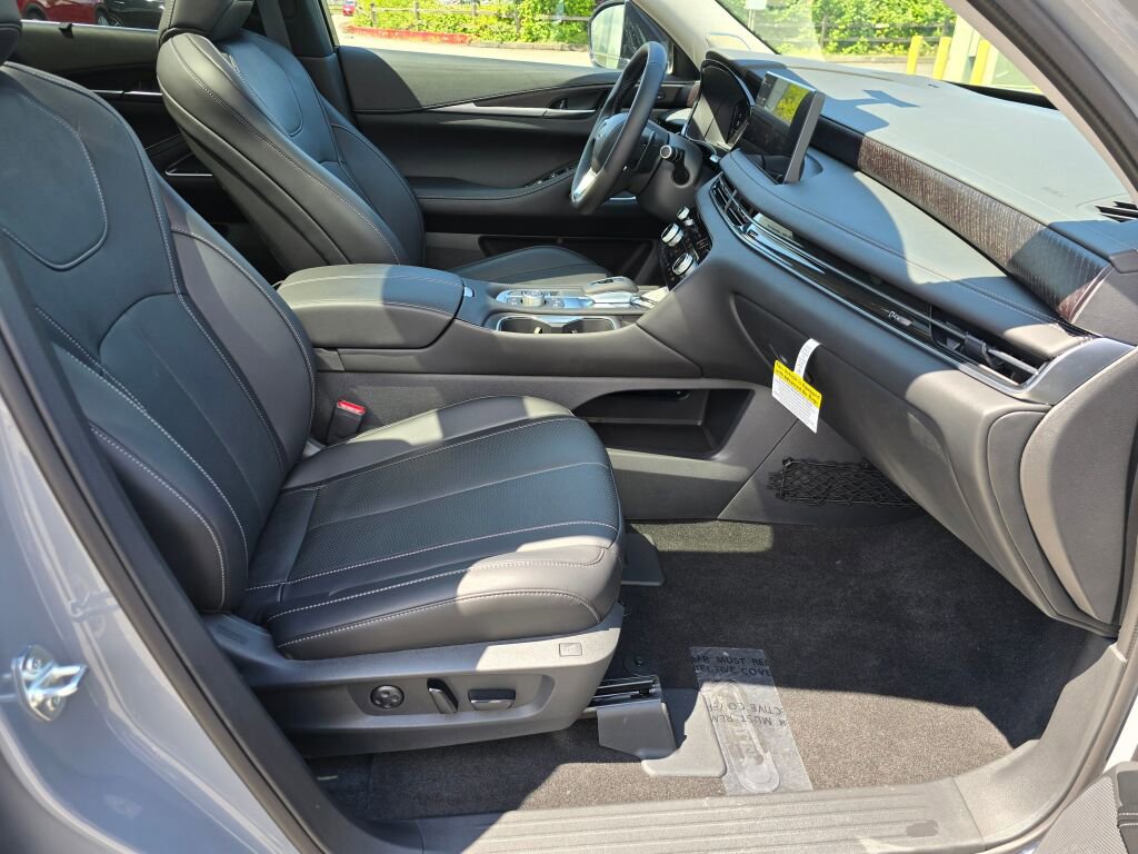 New 2025 INFINITI QX60 Sensory w/ Vision Package image 10