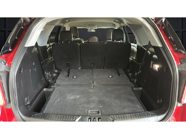 Used 2021 Ford Explorer XLT w/ XLT Sport Appearance Package AWD/4WD image 36
