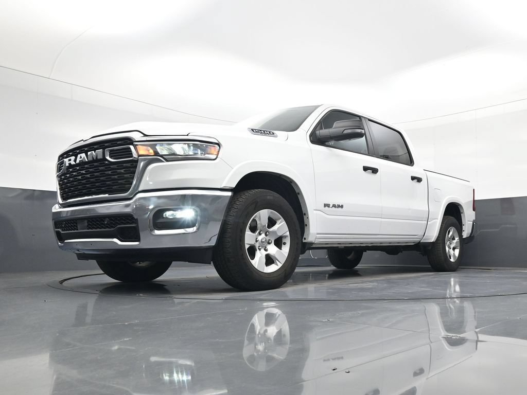 Used 2025 RAM 1500 Big Horn AWD/4WD image 19