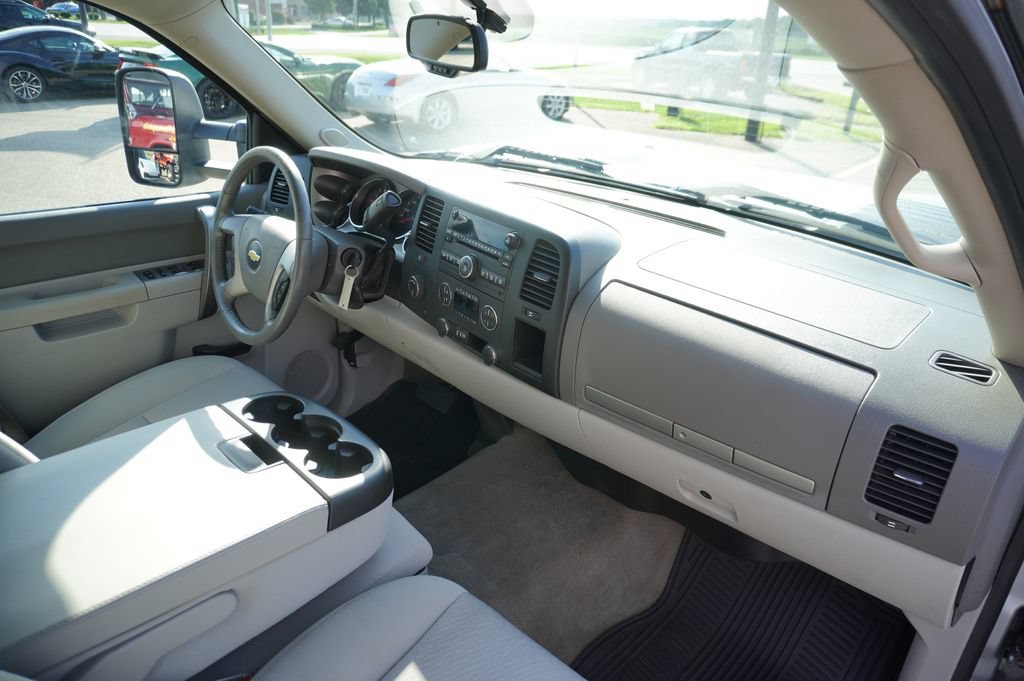 Used 2014 Chevrolet Silverado 3500 LT w/ Custom Sport Truck Package AWD/4WD image 27