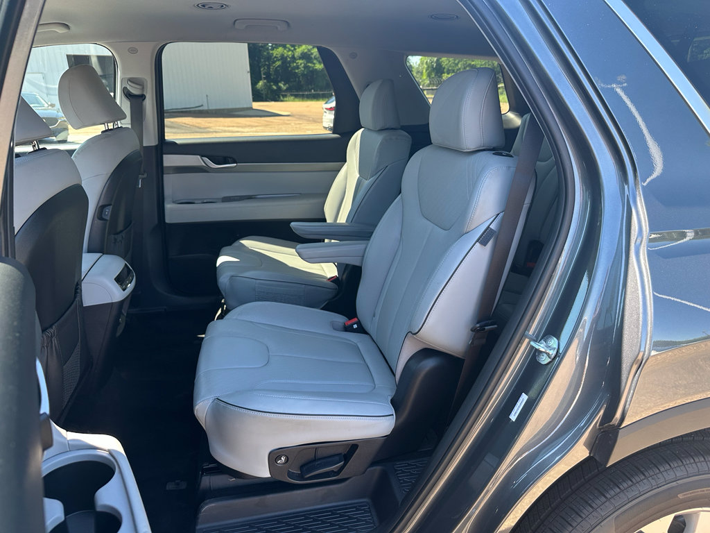 Used 2025 Hyundai Palisade SEL FWD image 9