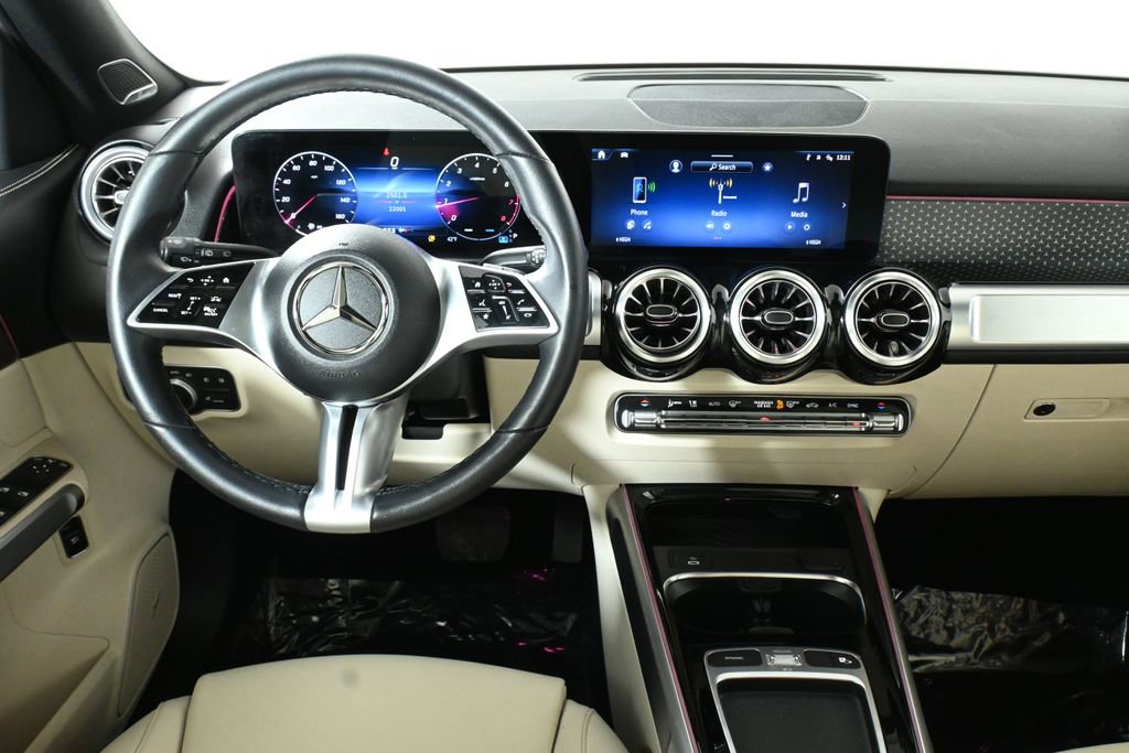 Certified 2024 Mercedes-Benz GLB 250 image 17