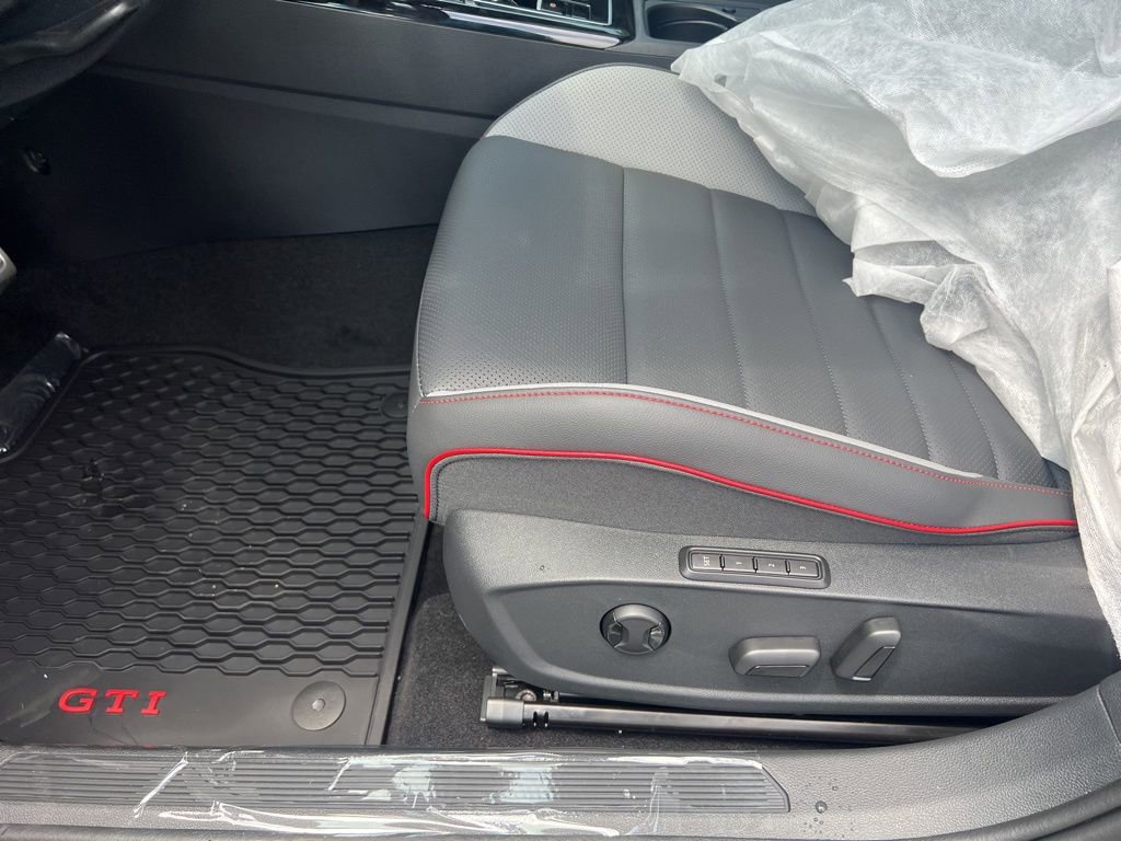 New 2025 Volkswagen GTI SE FWD image 12