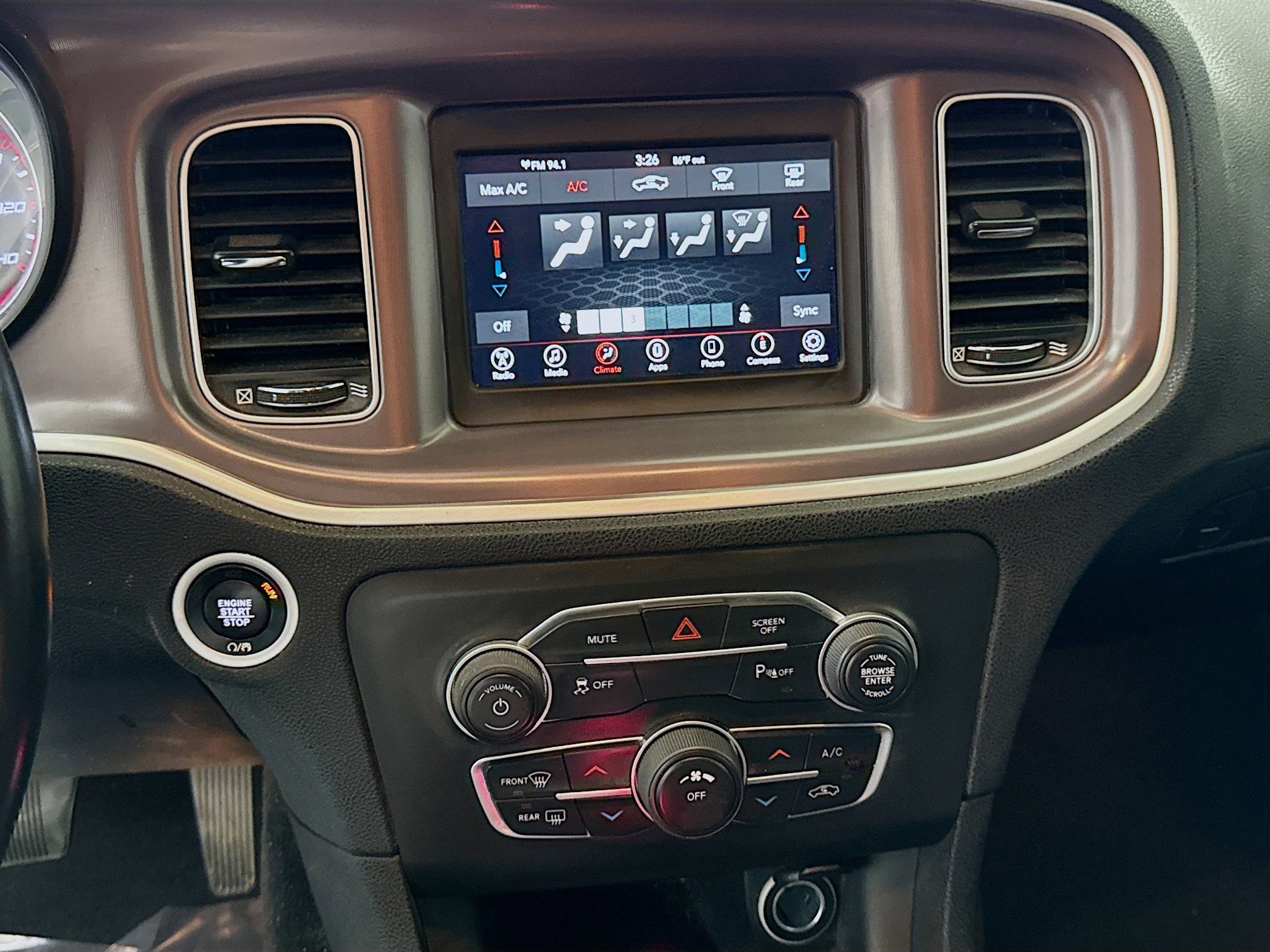 Used 2022 Dodge Charger SXT image 18