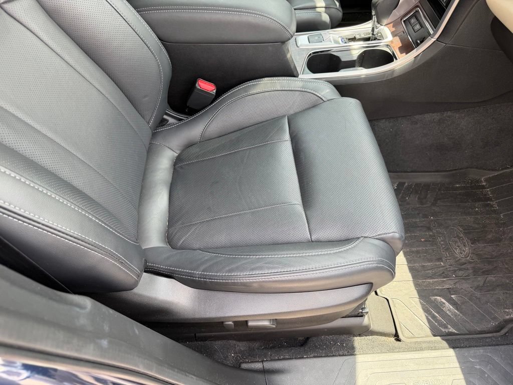 Used 2022 Subaru Ascent Touring AWD/4WD image 17