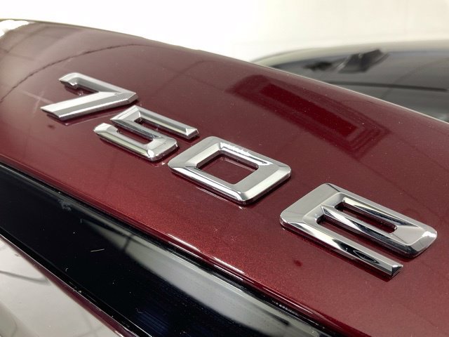 Used 2025 BMW 750e xDrive AWD/4WD image 47
