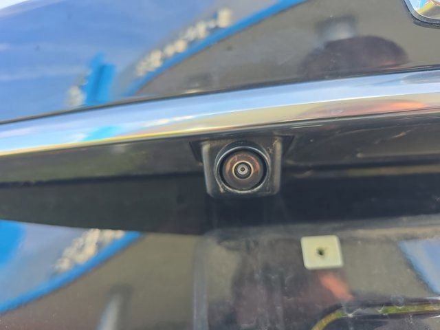 Used 2025 Cadillac XT5 Premium Luxury image 14