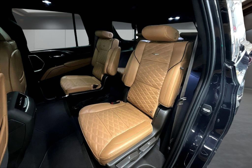 Certified 2023 Cadillac Escalade Sport w/ Touring Package image 22