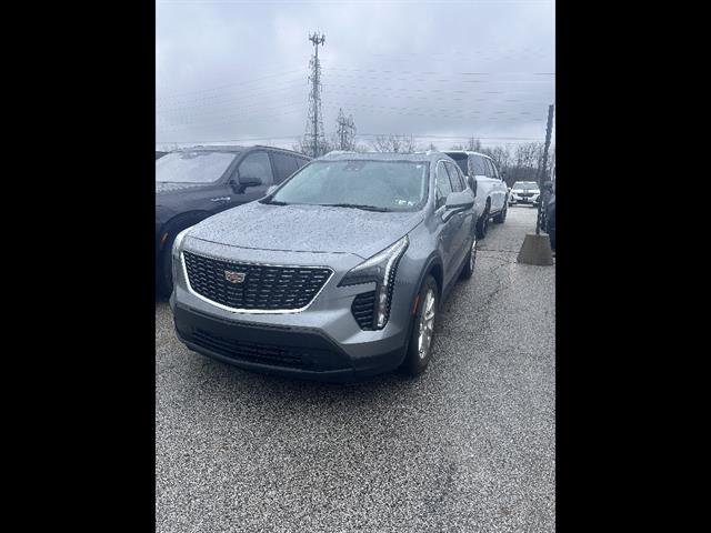 Used 2024 Cadillac XT4 Premium Luxury image 3