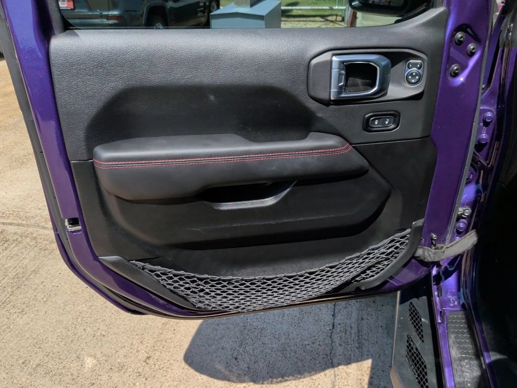 Used 2023 Jeep Wrangler Unlimited Rubicon AWD/4WD image 11